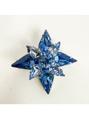 Vintage Weiss Co Starburst Blue Rhinestones Silver Tone Brooch Pin
